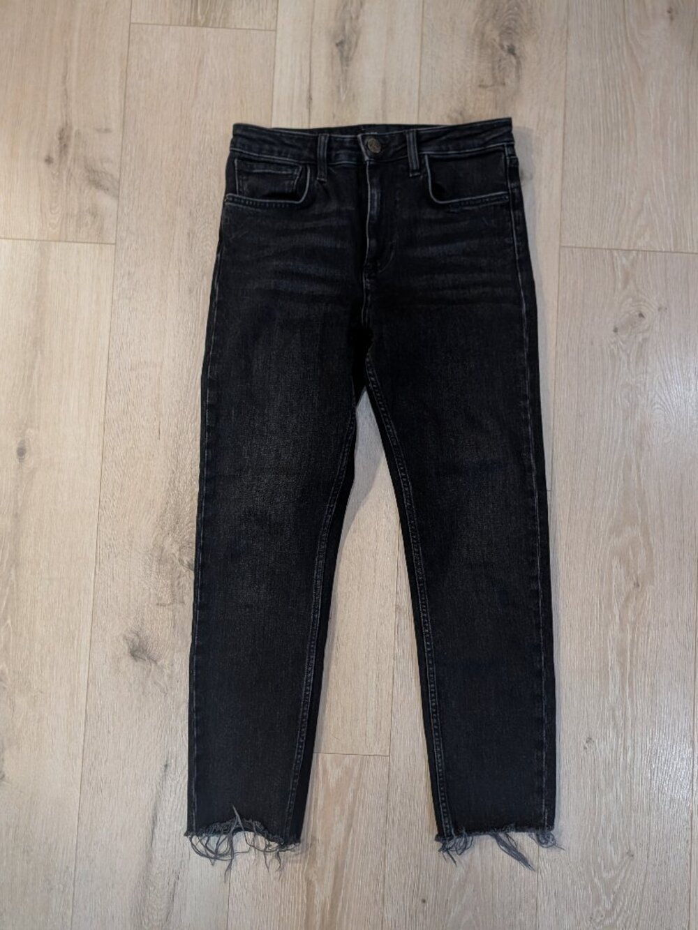 Zara Straight Leg Boyfriend Cropped Washed Black 6(28)